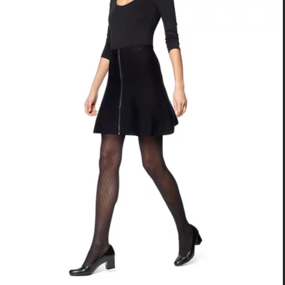 Hanes | No Nonsense | Sheer to Waist Tights with Smarttemp Technology, Size S